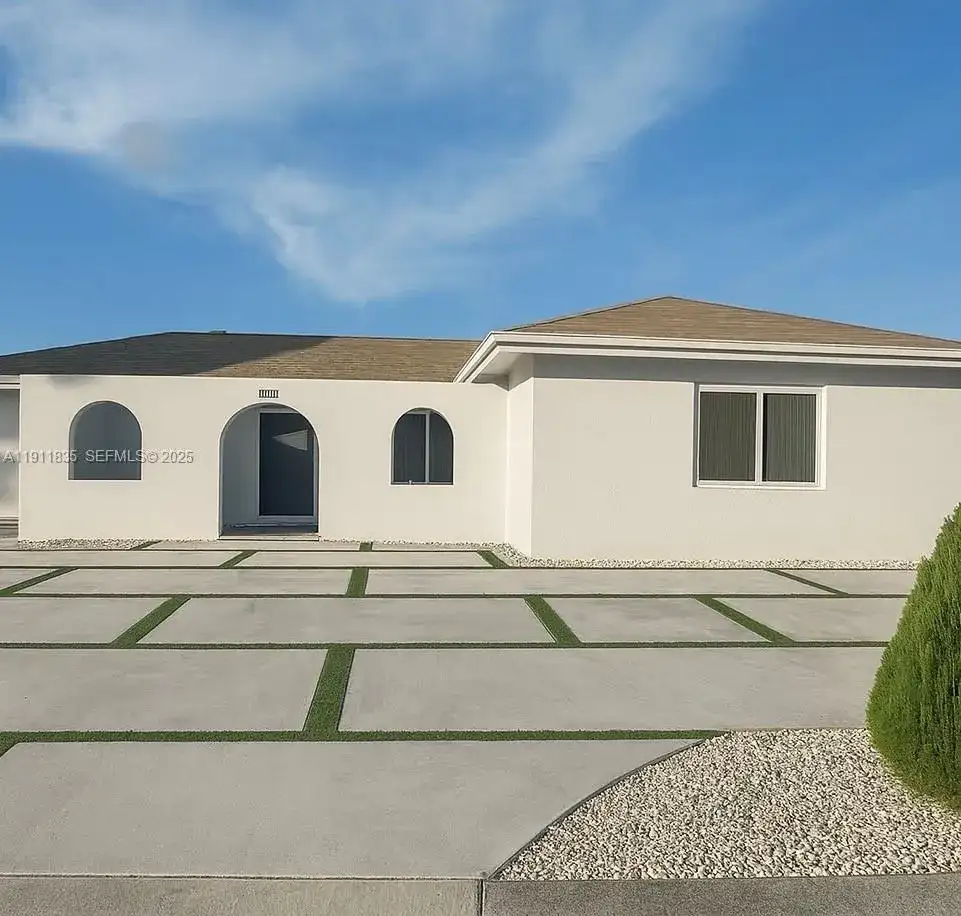 14121 SW 47th St, Miami FL 33175 photo 2