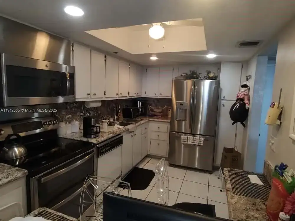 20515 E Country Club Dr # 2047, Aventura FL 33180 photo 5