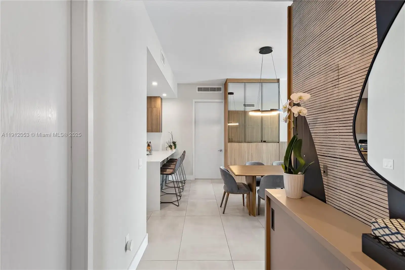 17550 Collins Ave # 1404, Sunny Isles Beach FL 33160 photo 4