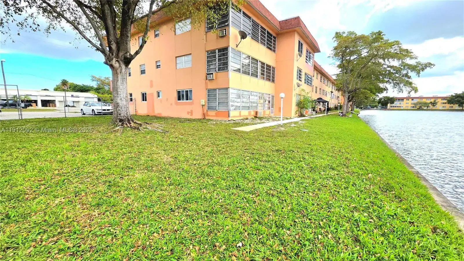 18900 NE 3rd Ct # 520, Miami FL 33179 photo 3