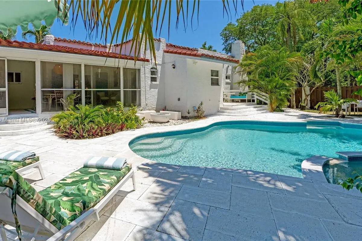 1601 Washington St, Hollywood FL 33020