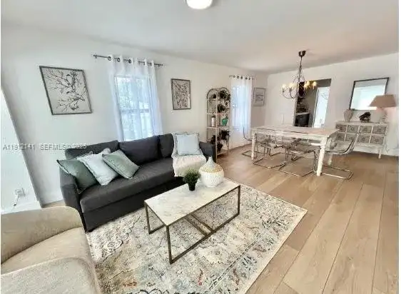 6848 N Miami Ave, Miami FL 33150 photo 3