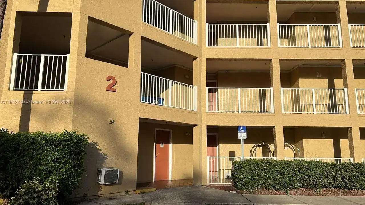 6337 PARC CORNICHE DR # 2111, Orlando FL 32821 photo 2