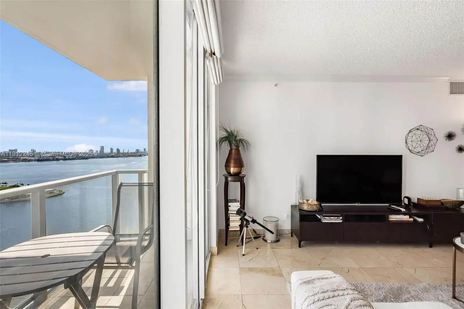 1155 BRICKELL BAY DR # 2708, Miami FL 33131 photo 3