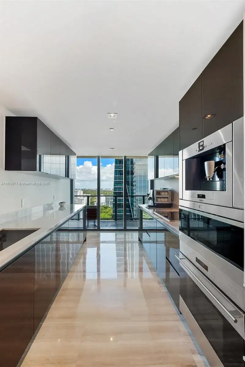 1451 Brickell Ave # 2405, Miami FL 33131 photo 4