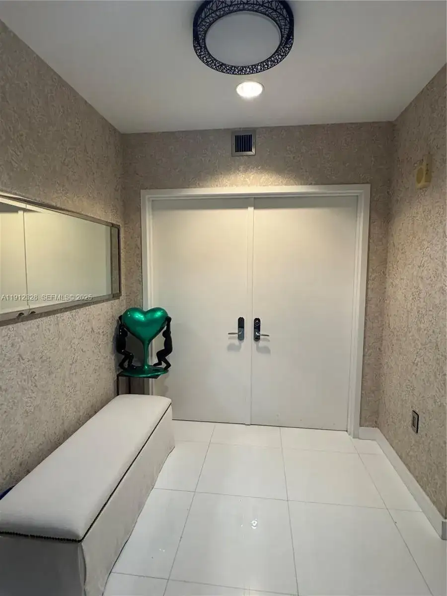 17121 Collins Ave, Sunny Isles Beach FL 33160 photo 3