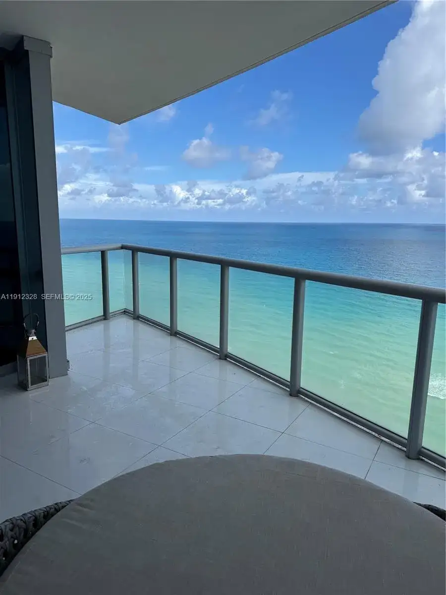 17121 Collins Ave, Sunny Isles Beach FL 33160 photo 4