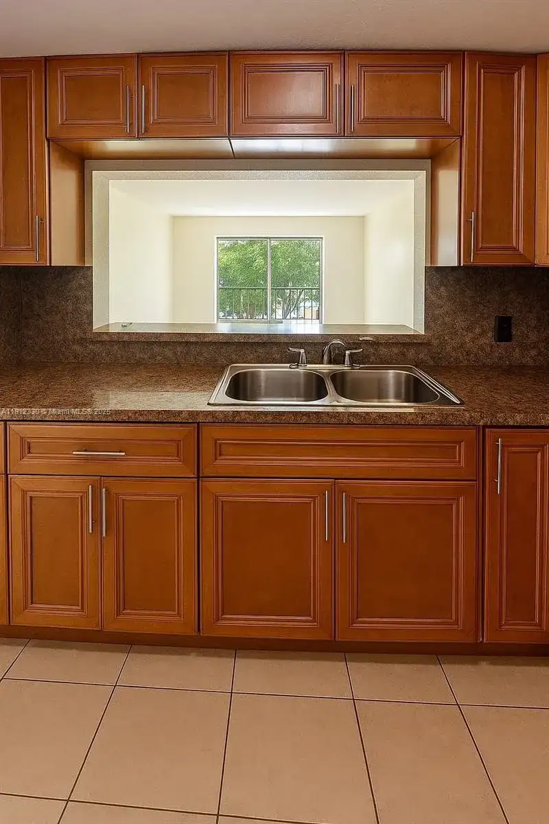11905 NE 2nd Ave # C301, North Miami FL 33161 photo 4