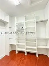 1621 Diplomat Dr, Miami FL 33179 photo 5