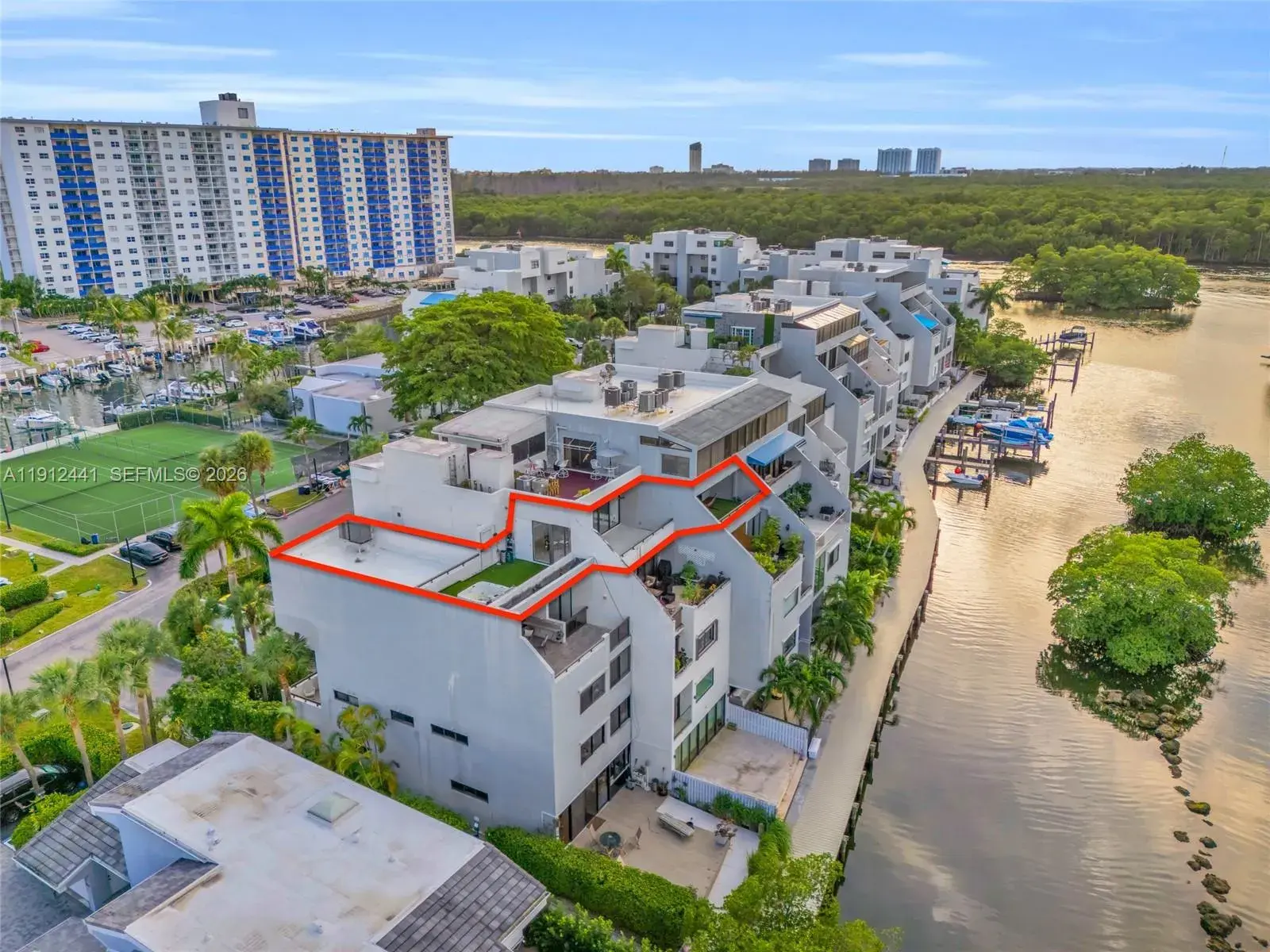 355 Poinciana Dr # 1130, Sunny Isles Beach FL 33160