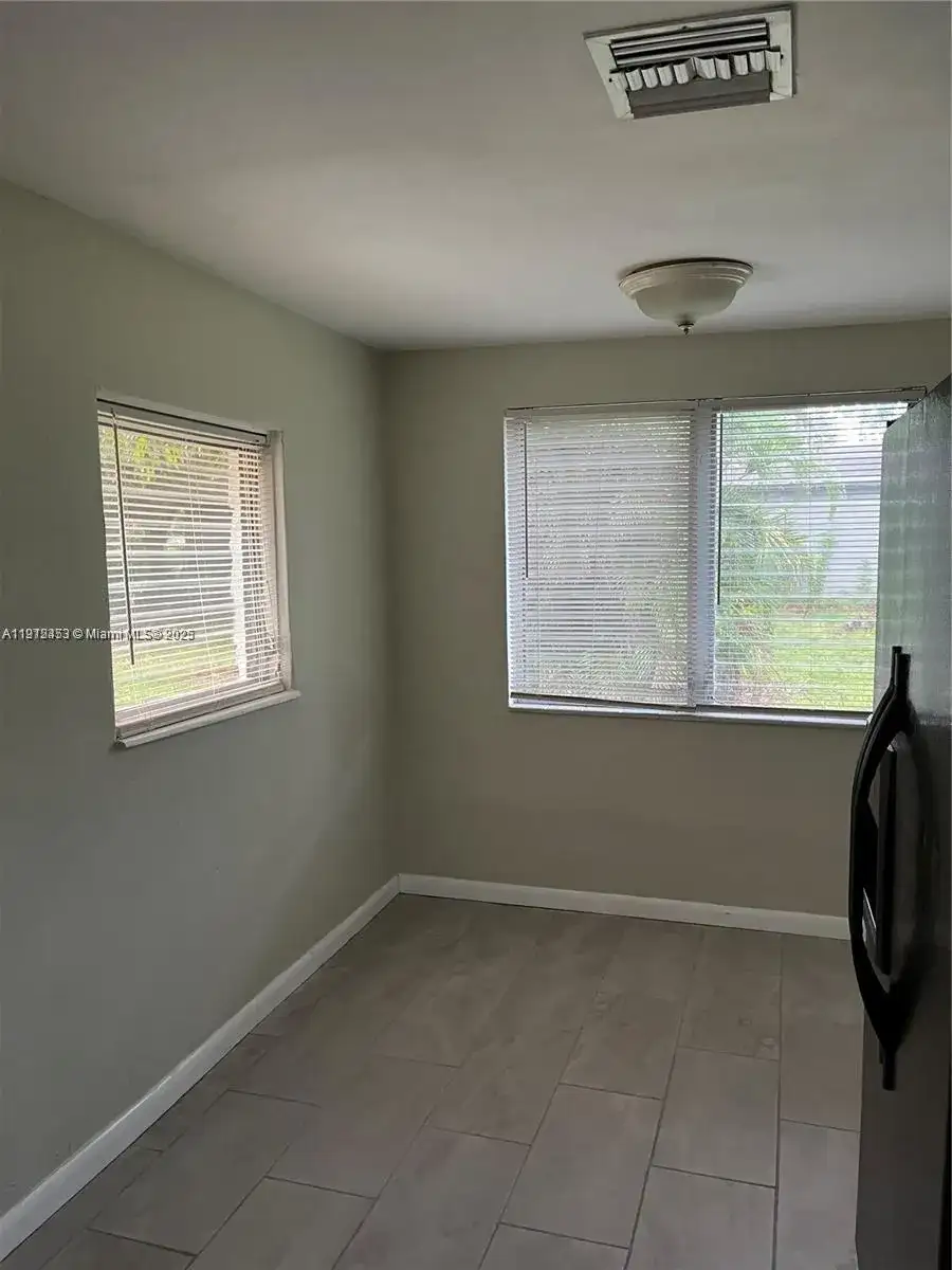 1140 NW 4th Ave, Fort Lauderdale FL 33311 photo 5