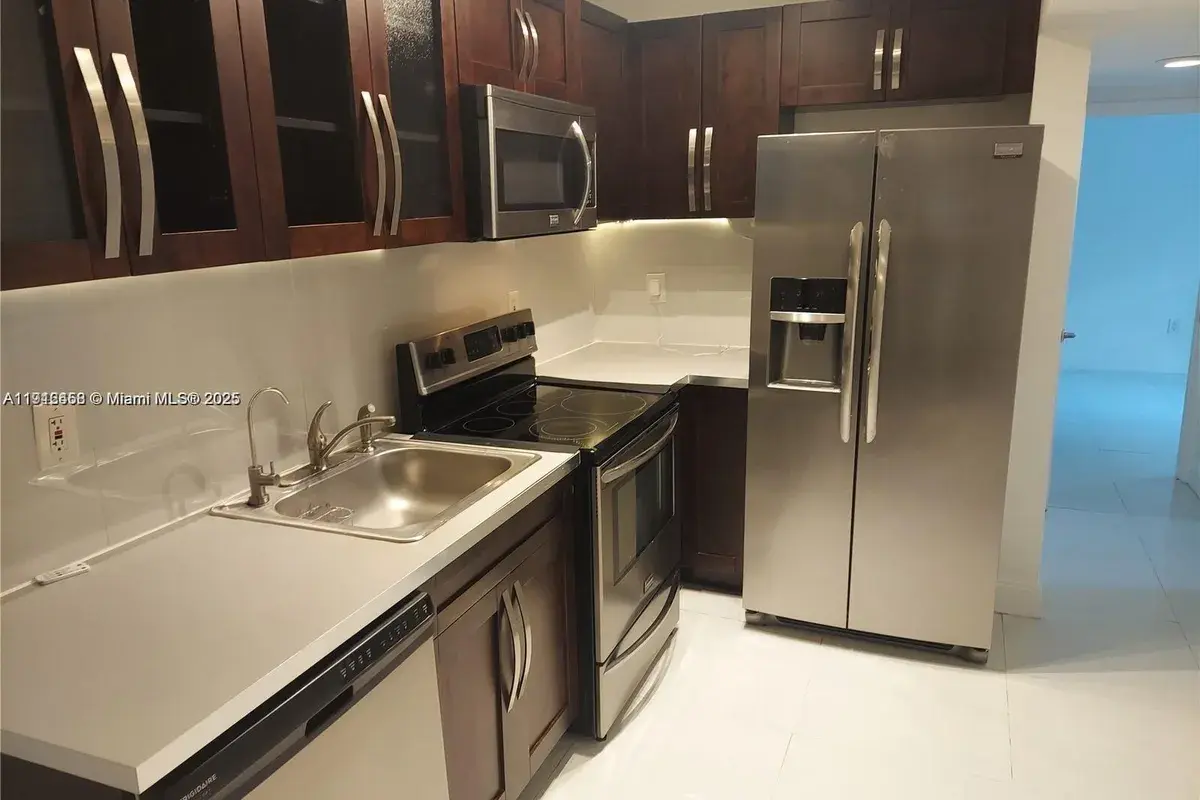 750 Pennsylvania Ave # 1, Miami Beach FL 33139