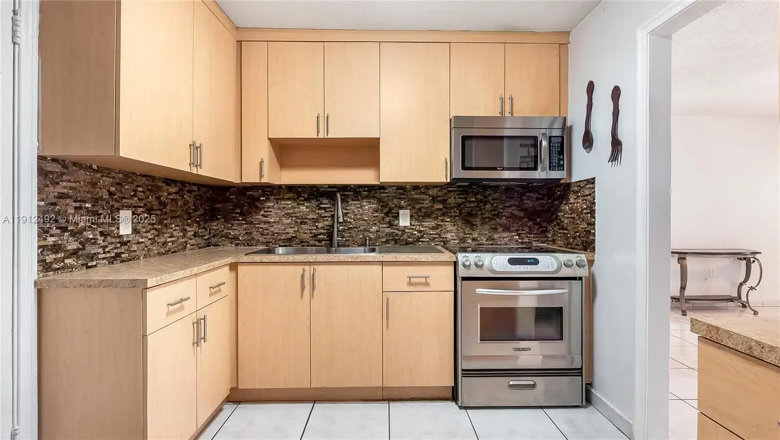 305 Opa Locka Blvd, North Miami FL 33168 photo 3