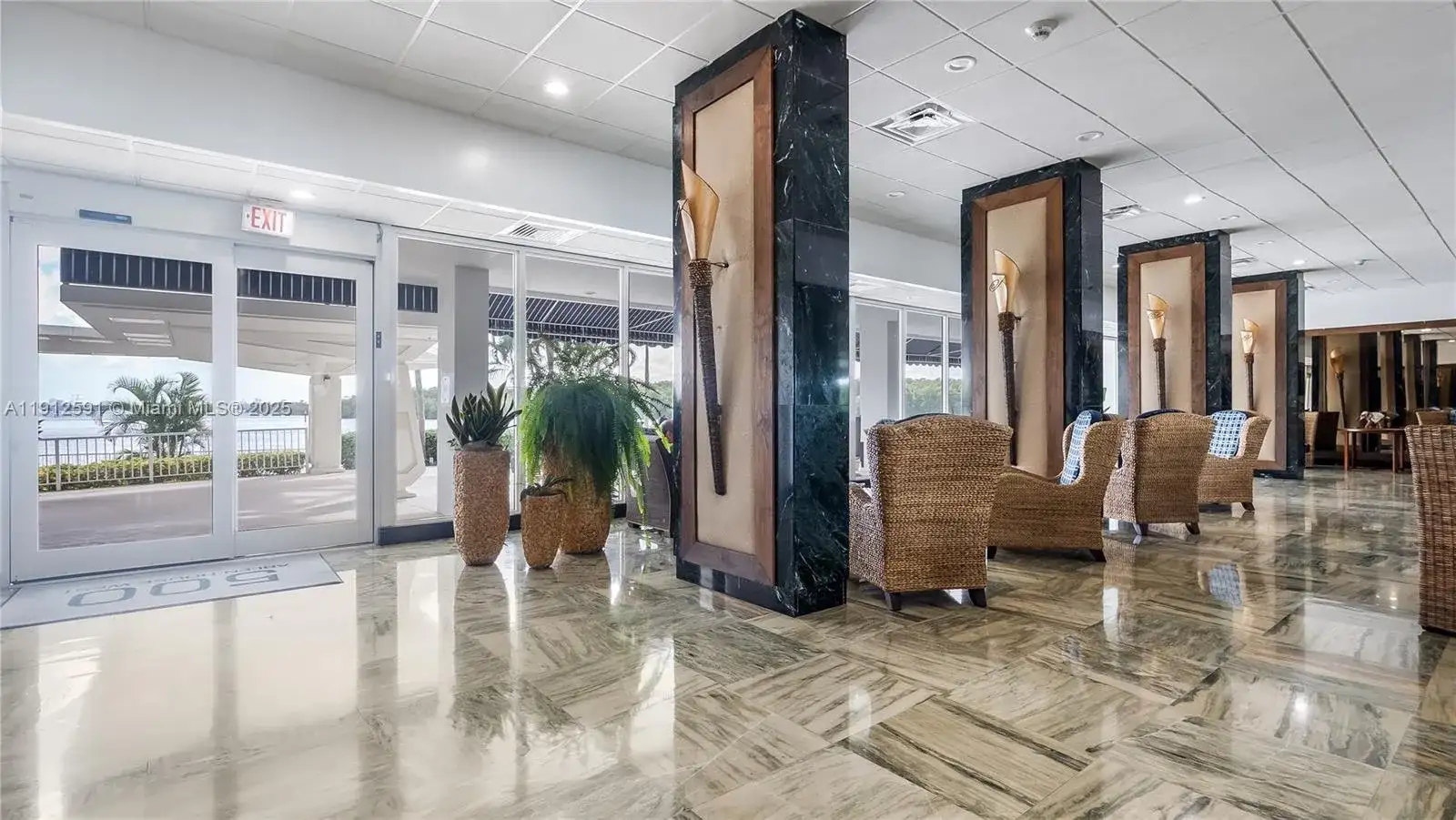 500 Bayview Dr # 117, Sunny Isles Beach FL 33160 photo 3