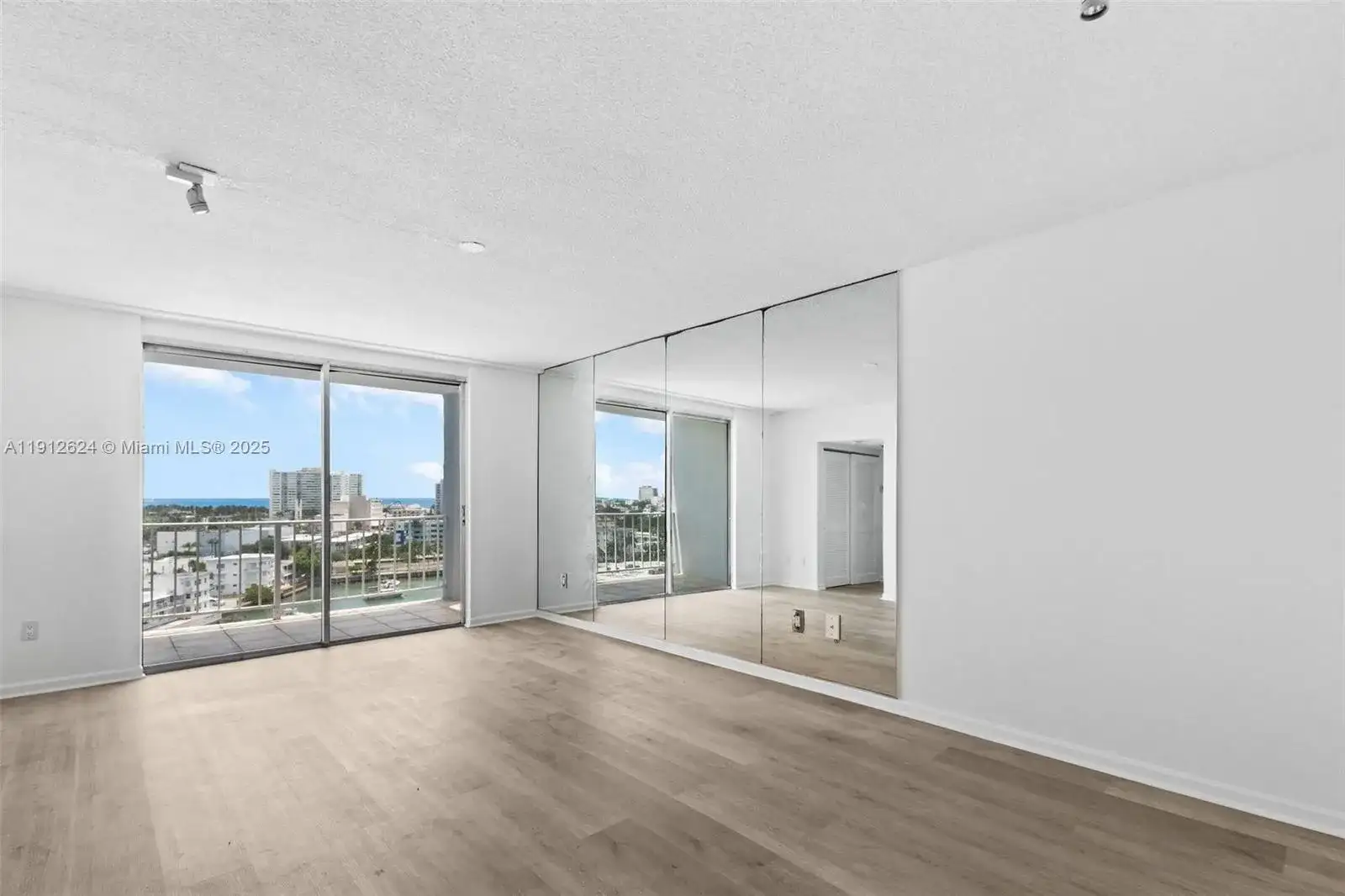 6900 Bay Dr # 10I, Miami Beach FL 33141 photo 5