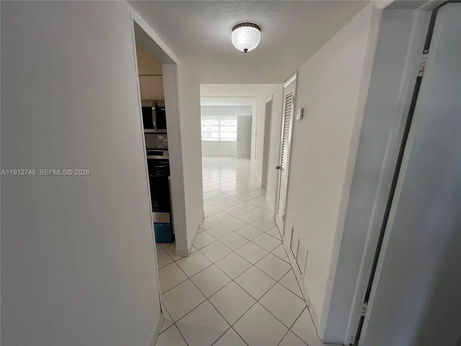 1550 NE 191st St # B, Miami FL 33179 photo 3