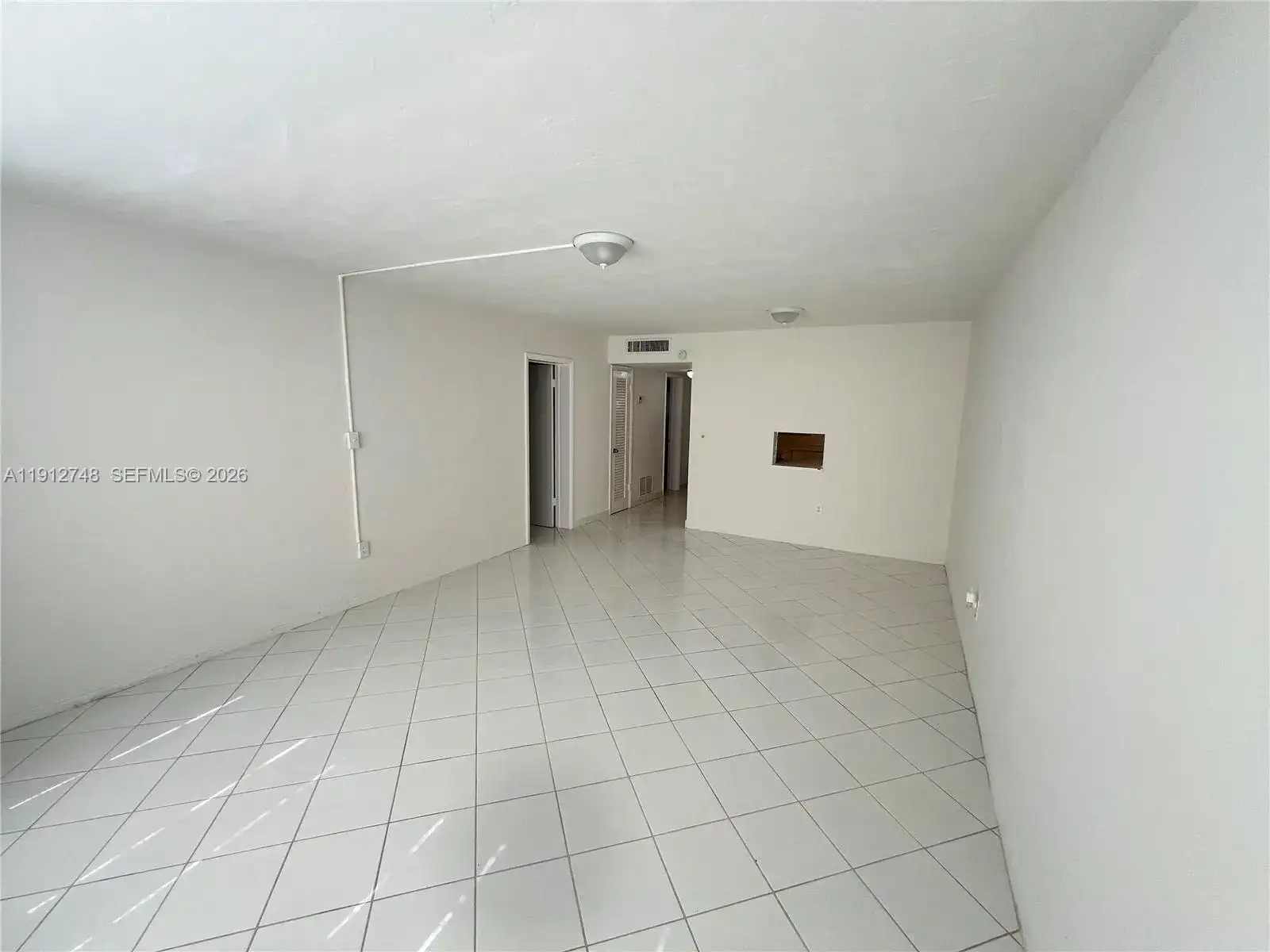 1550 NE 191st St # B, Miami FL 33179 photo 5