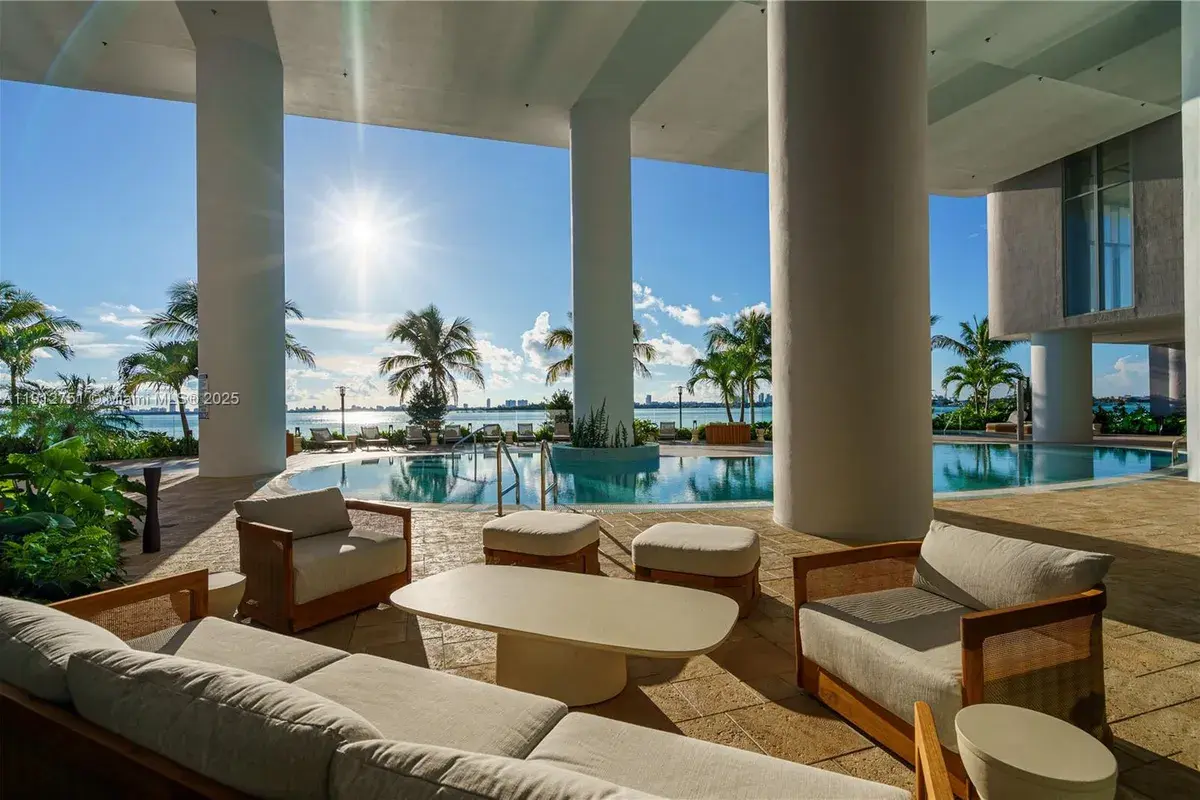 700 NE 24 # 1703, Miami FL 33137
