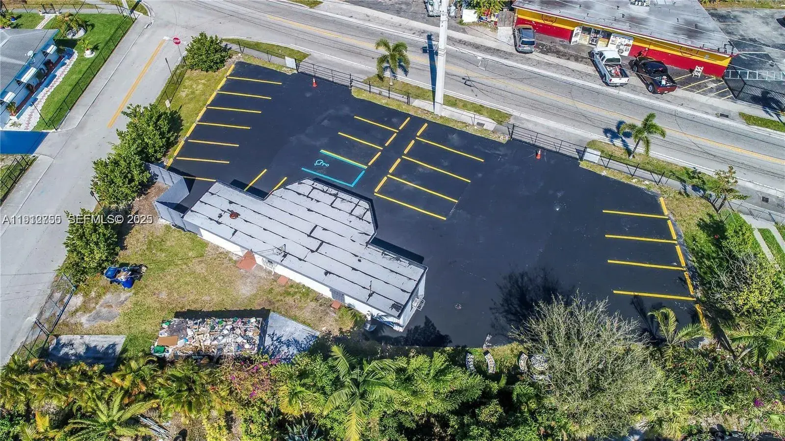 820 Foster Rd, Hallandale Beach FL 33009