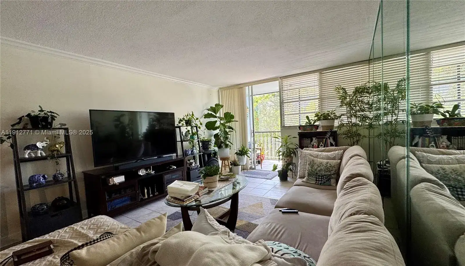 16518 NE 26th Ave # 304, North Miami Beach FL 33160 photo 3