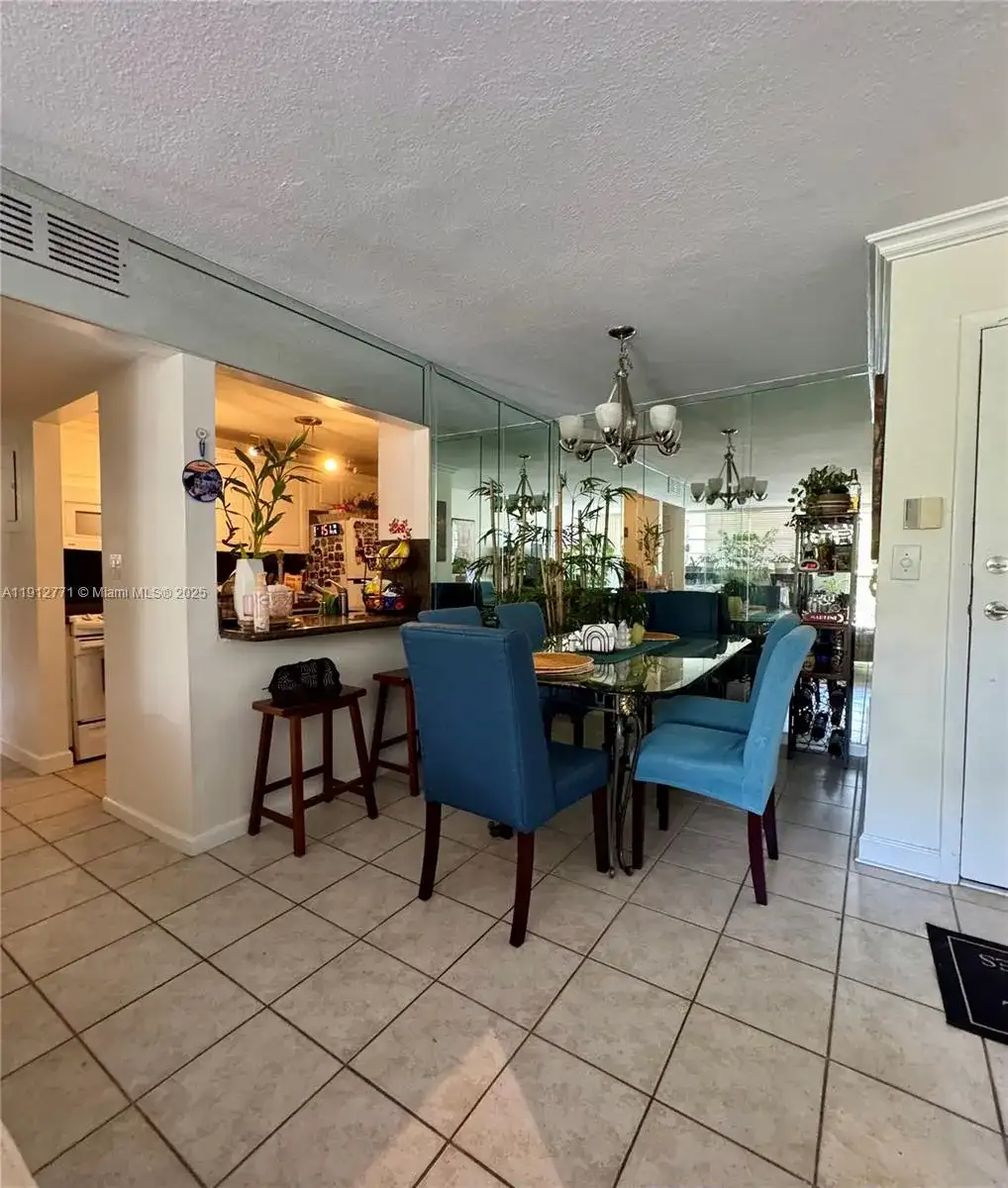 16518 NE 26th Ave # 304, North Miami Beach FL 33160 photo 4