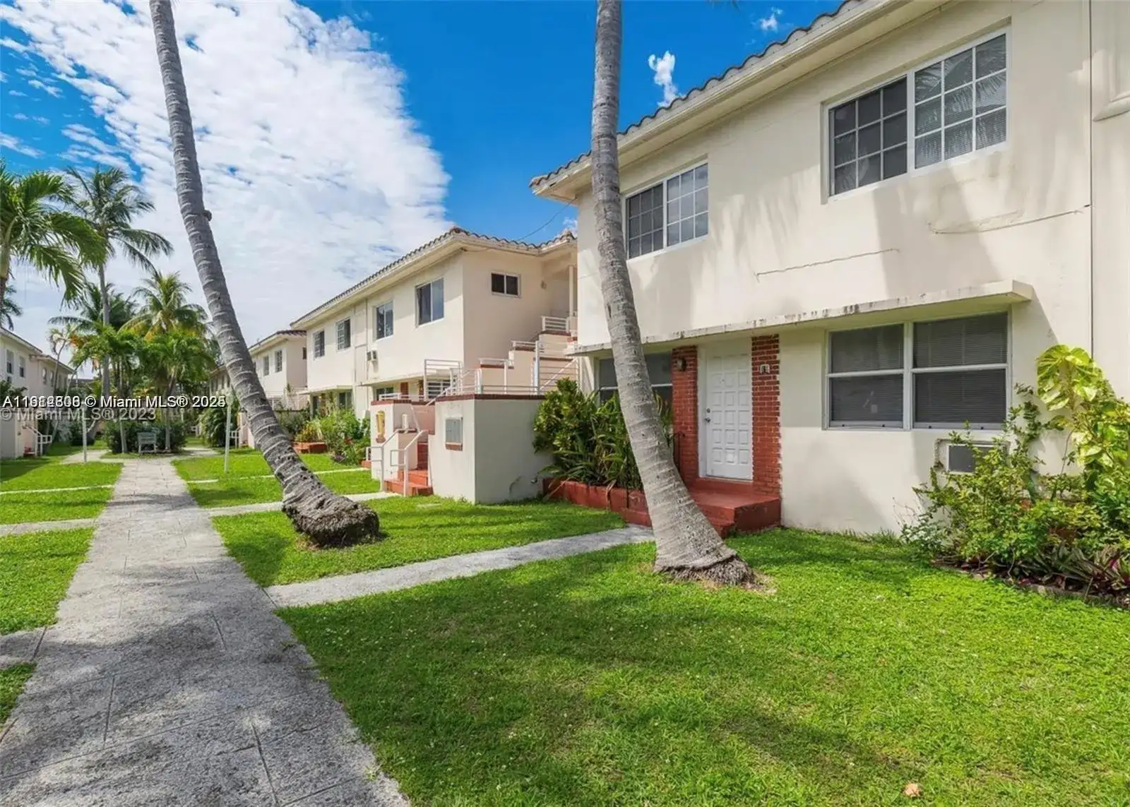 1197 Marseille Dr # 12, Miami Beach FL 33141 photo 3
