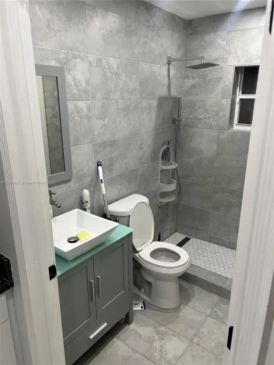 14364 SW 159th Ter # 0, Miami FL 33177 photo 4