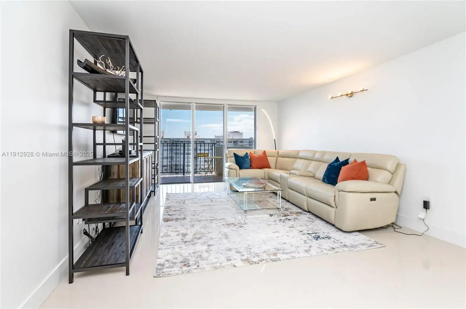 2780 NE 183rd St # 2014, Aventura FL 33160 photo 2