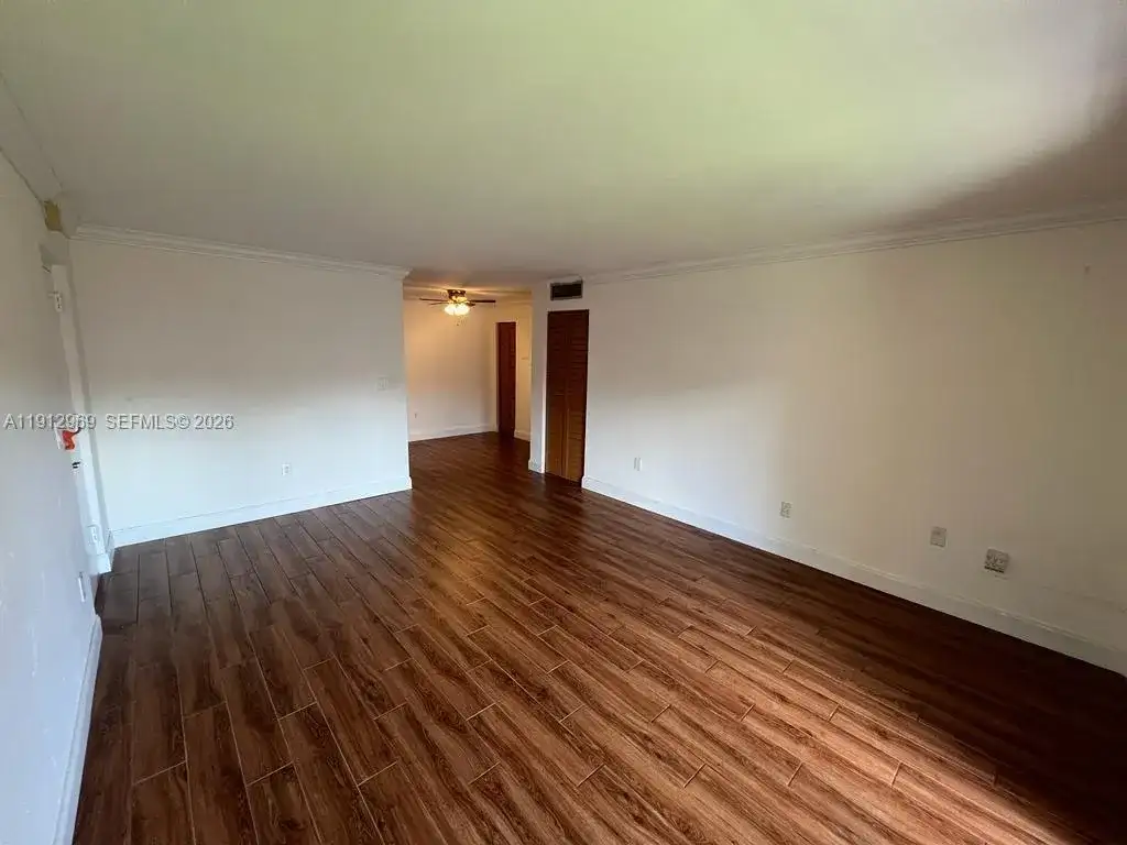 7160 Fairway Dr # J18, Miami Lakes FL 33014 photo 5