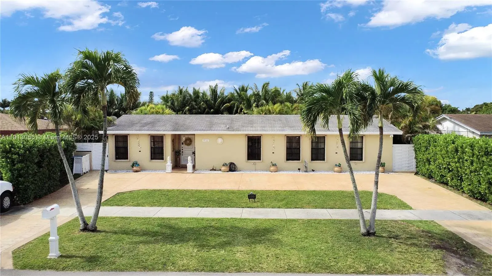 19100 SW 125th Ave, Miami FL 33177