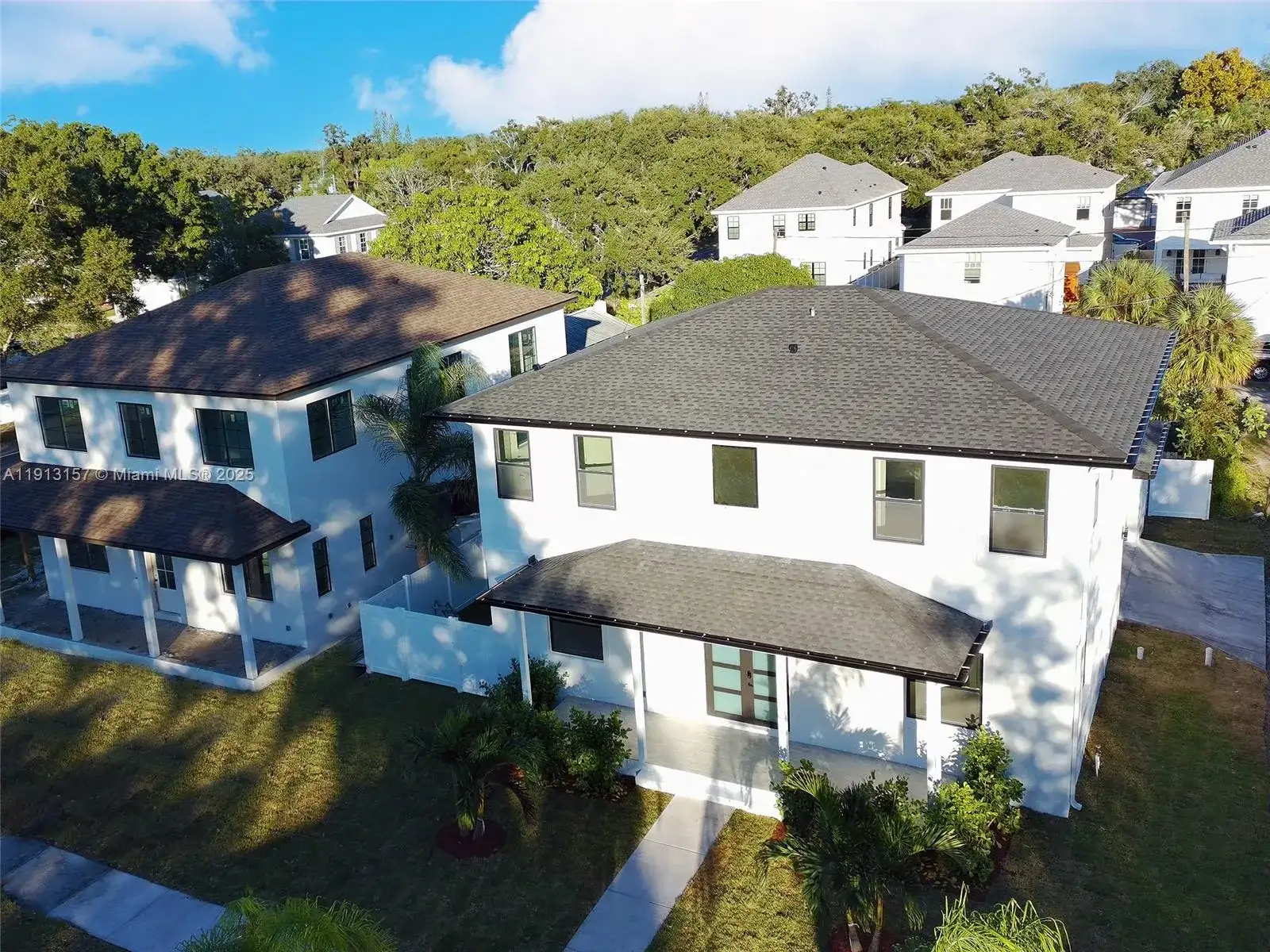2925 13th St N, St Petersburg FL 33704 photo 3