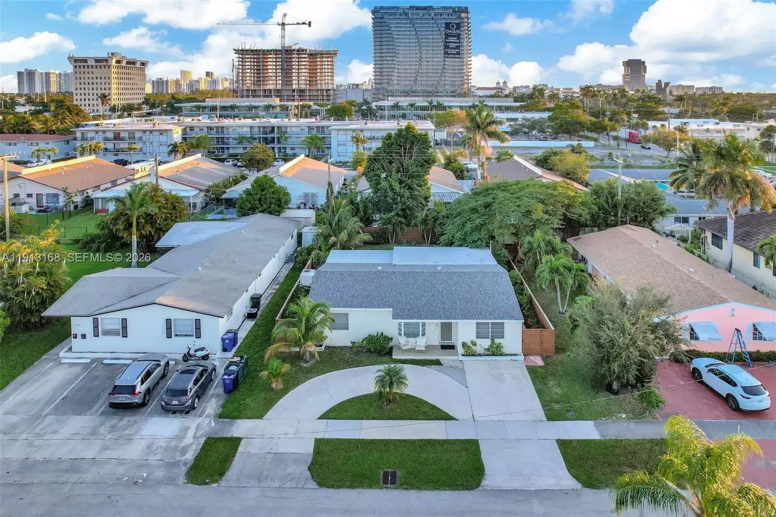 1012 NE 2nd Street, Hallandale Beach FL 33009 photo 4