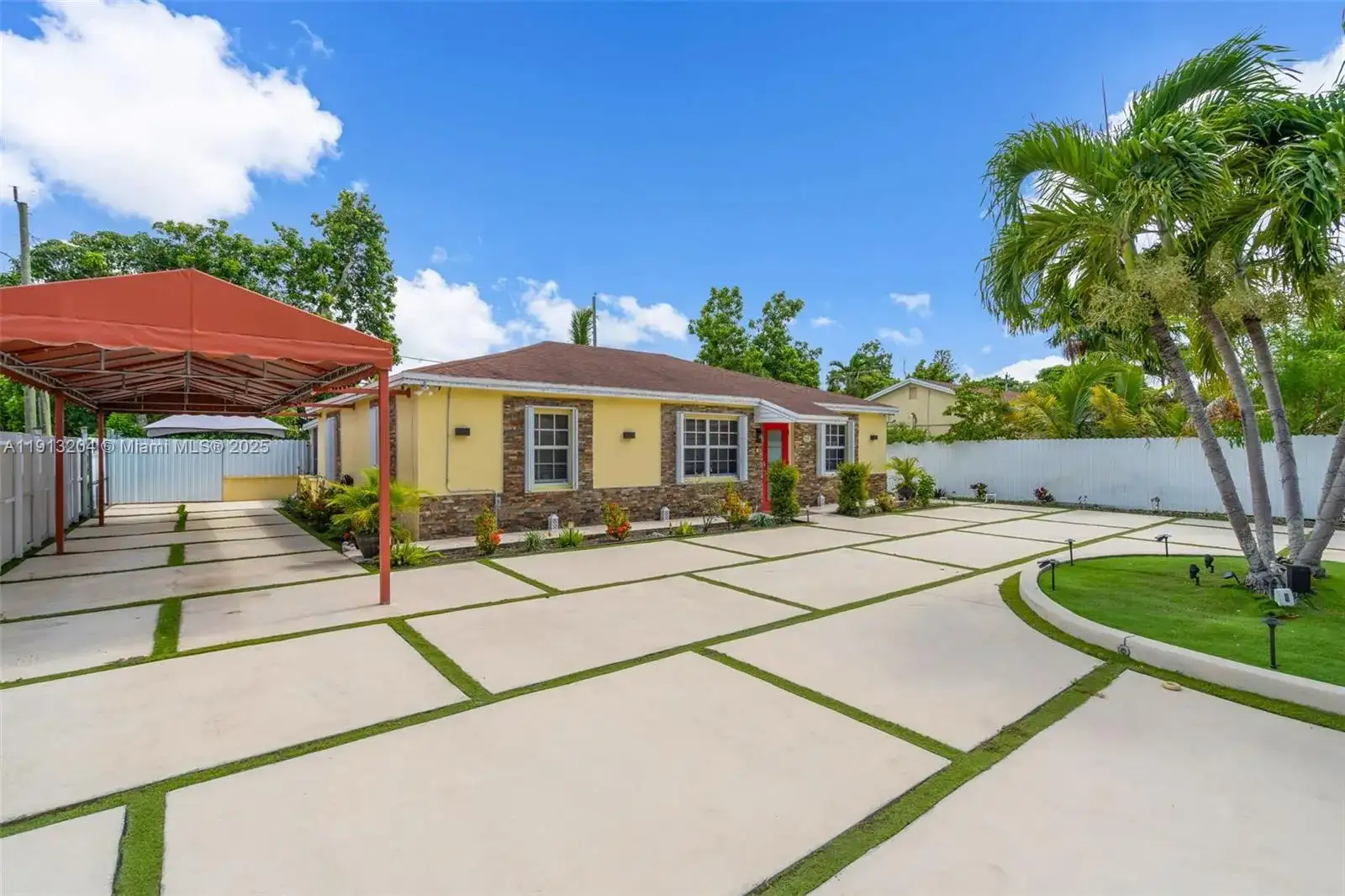 302 NW 100th St, Miami FL 33150 photo 3