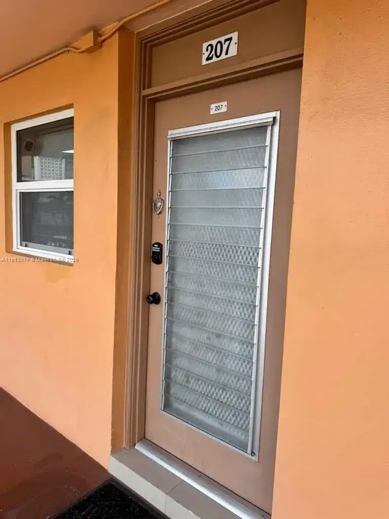 3001 NW 46th Ave # 207, Lauderdale Lakes FL 33313 photo 2