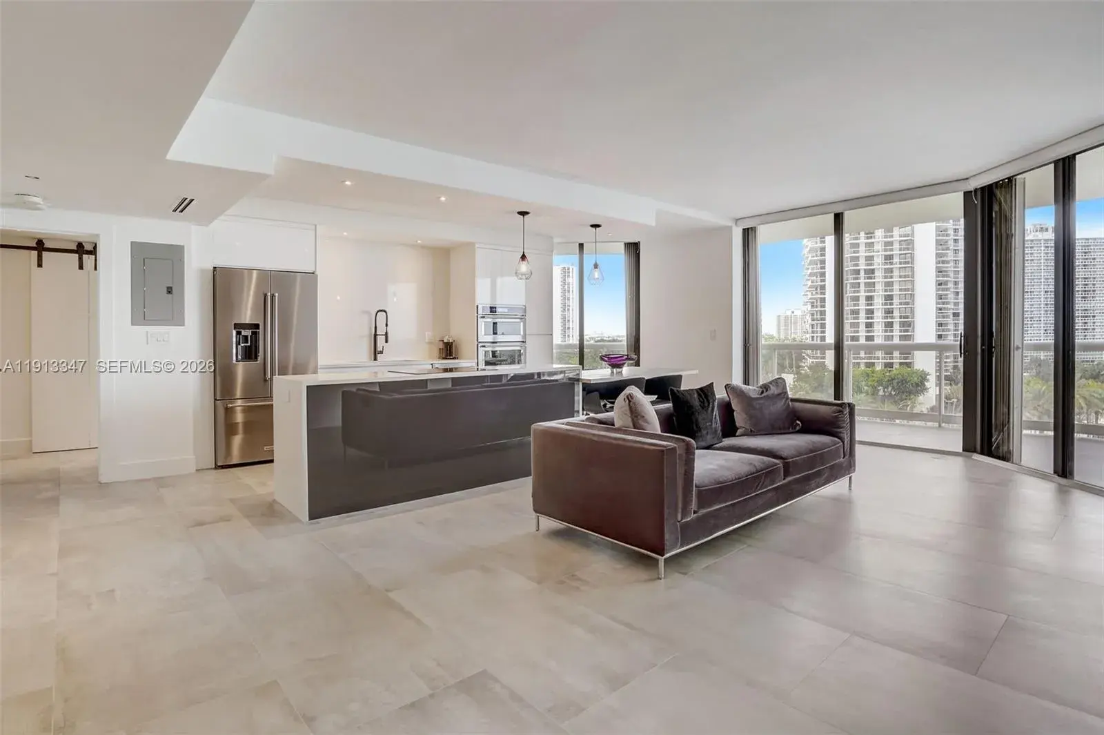 20191 E Country Club Dr # 802, Aventura FL 33180