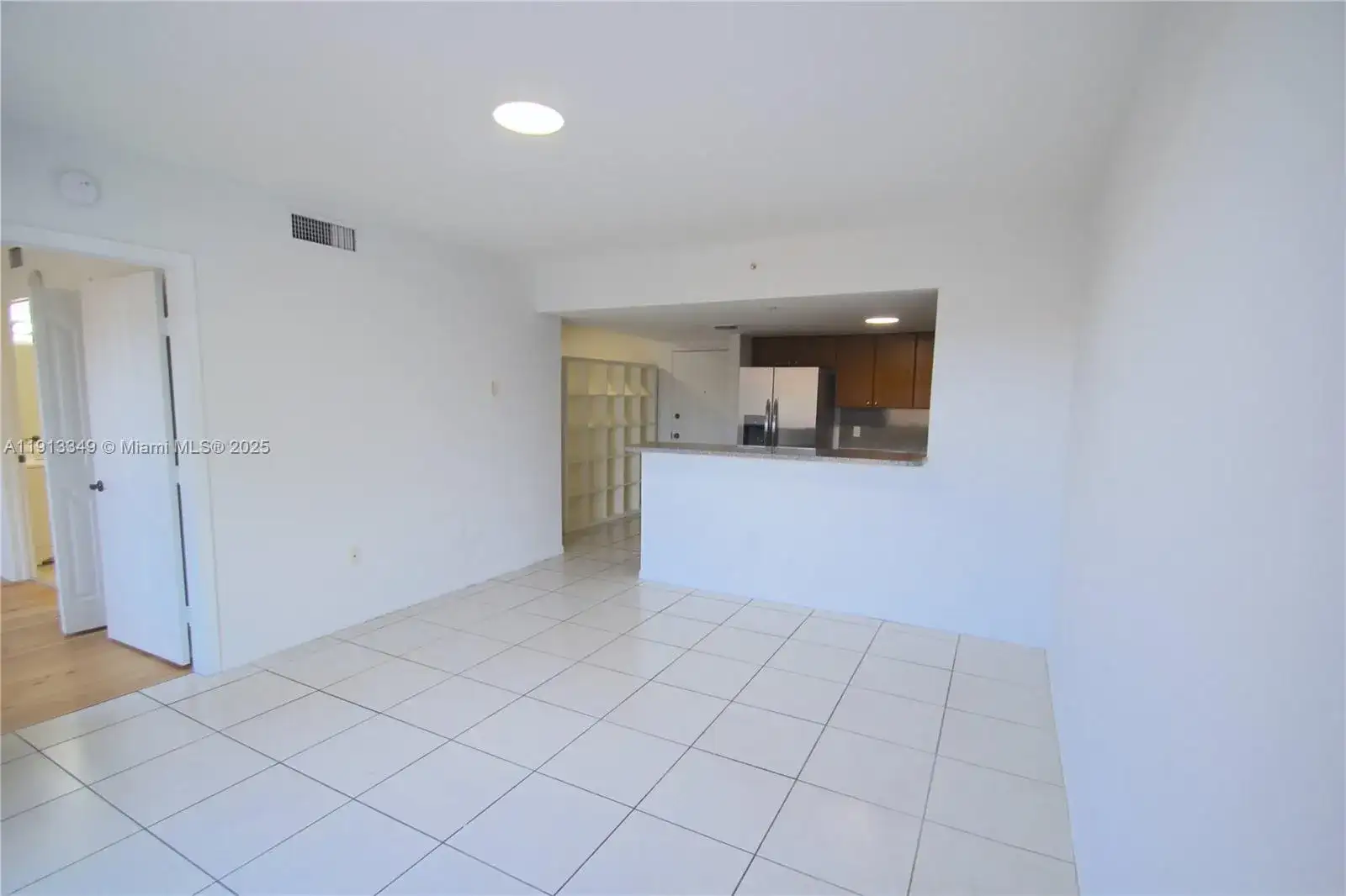 218 NW 12th Avenue # 502, Miami FL 33128 photo 2