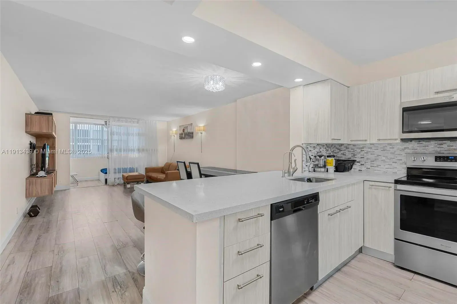609 NE 14th Ave # 603, Hallandale Beach FL 33009