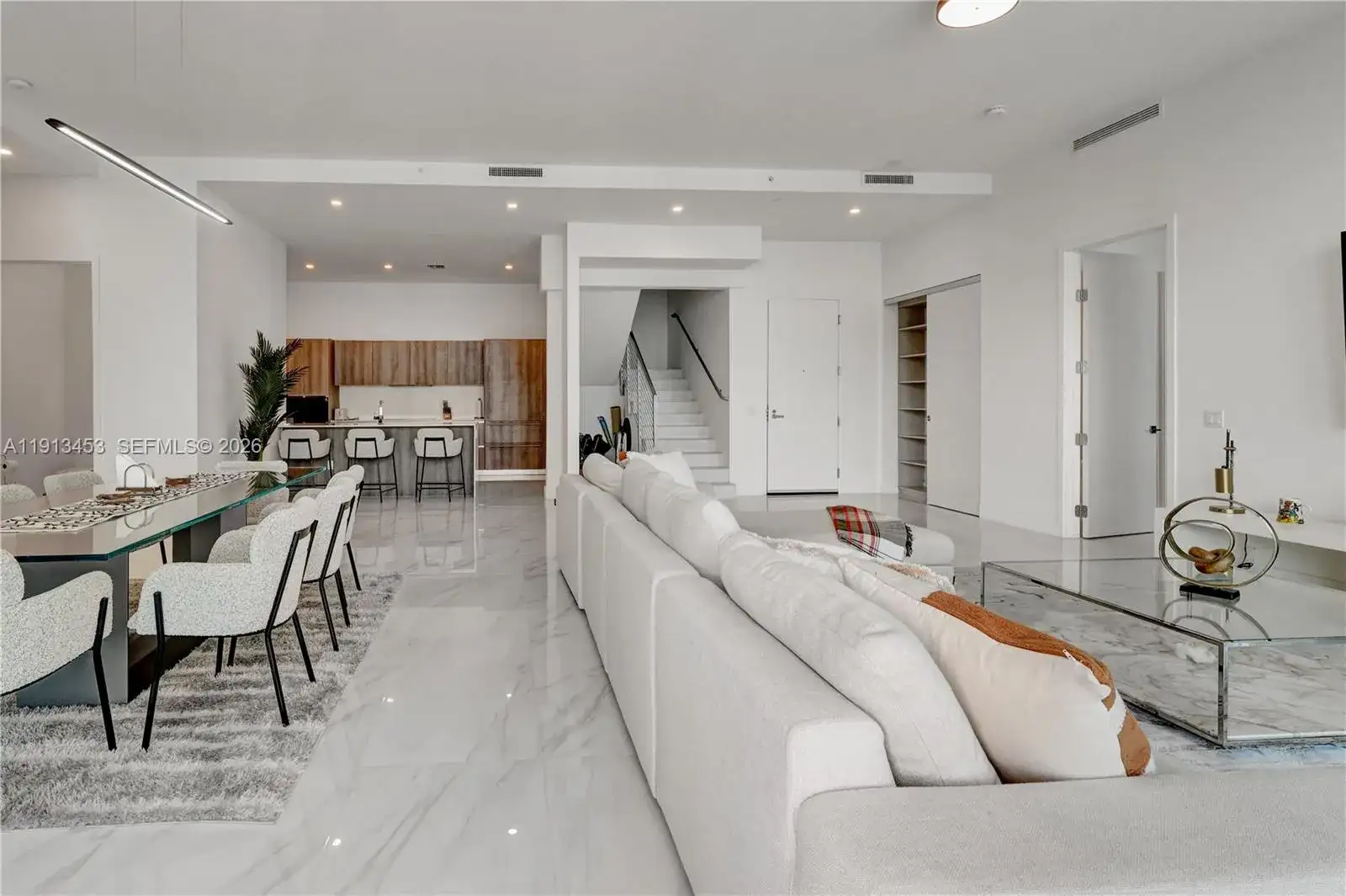 17550 Collins Ave, Sunny Isles Beach FL 33160 photo 5