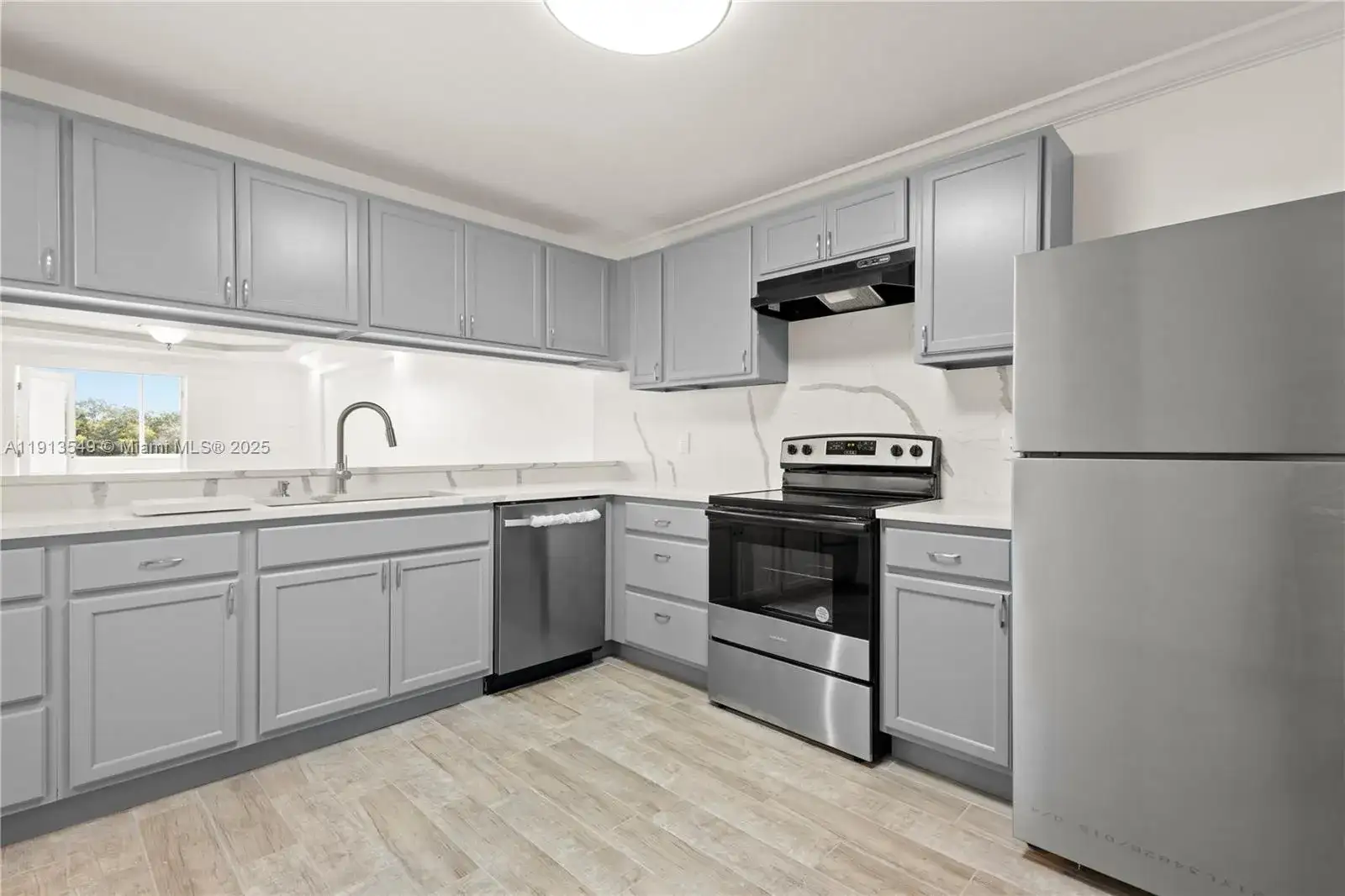 8020 Hampton Blvd # 304, North Lauderdale FL 33068 photo 3