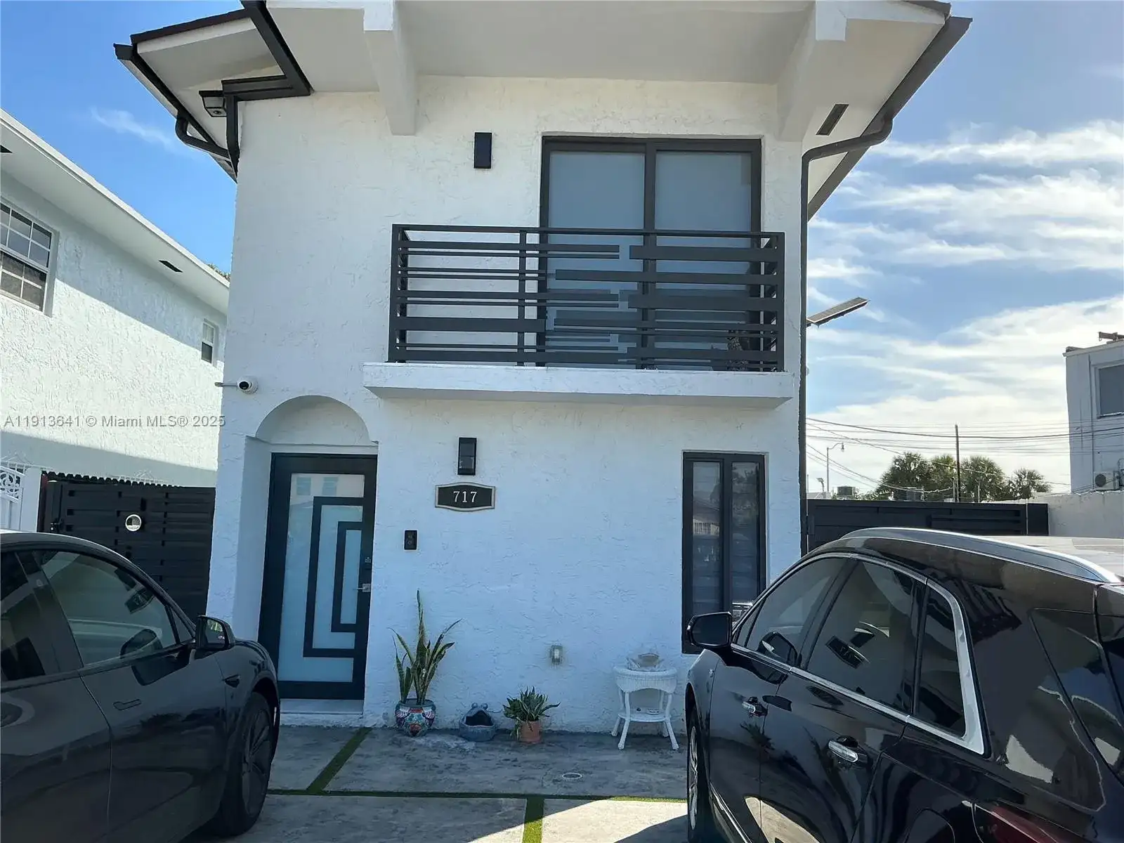 717 Tamiami Canal Rd, Miami FL 33144 photo 4