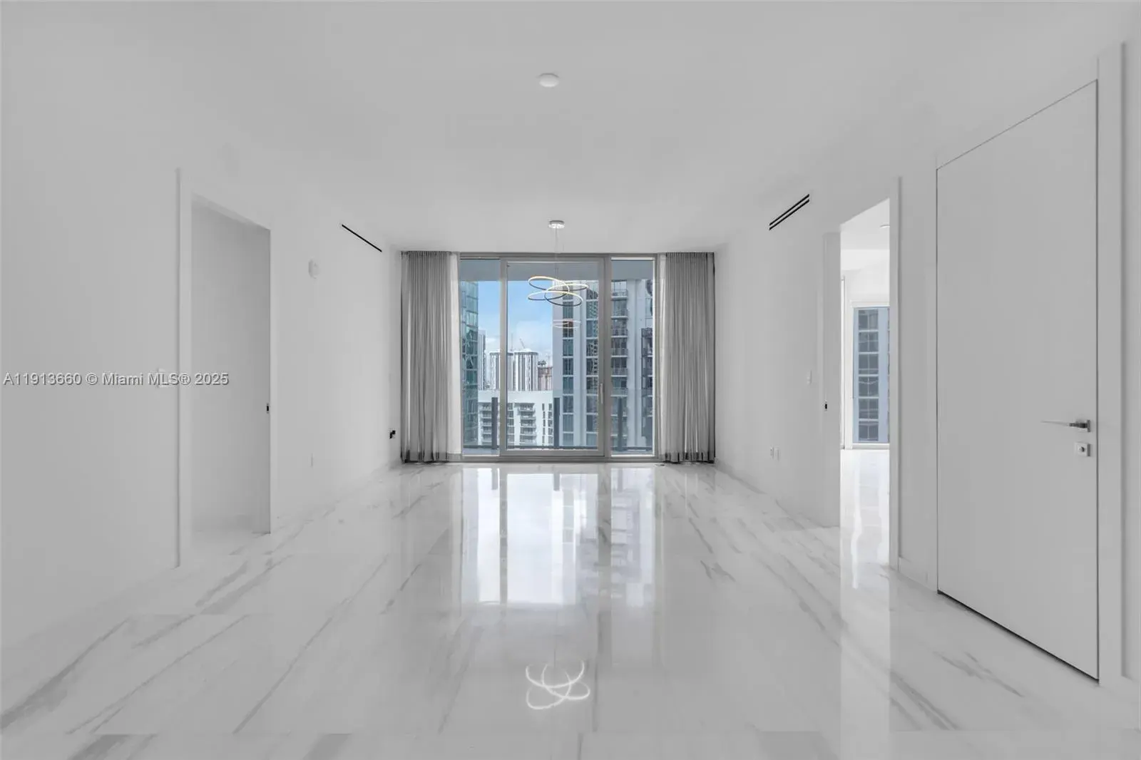 2 bedroom 2 bath Residential for sale at 300 Biscayne Boulevard Way # 3009W, Miami FL 33131