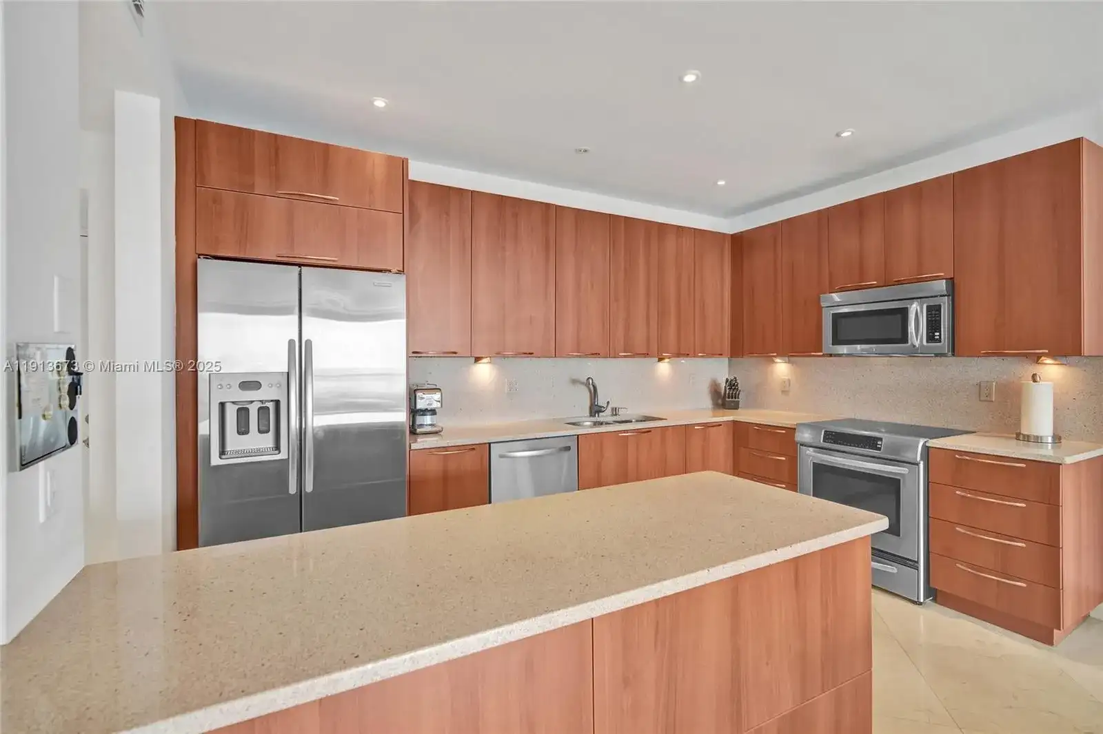 19370 Collins Ave # 24, Sunny Isles Beach FL 33160 photo 4