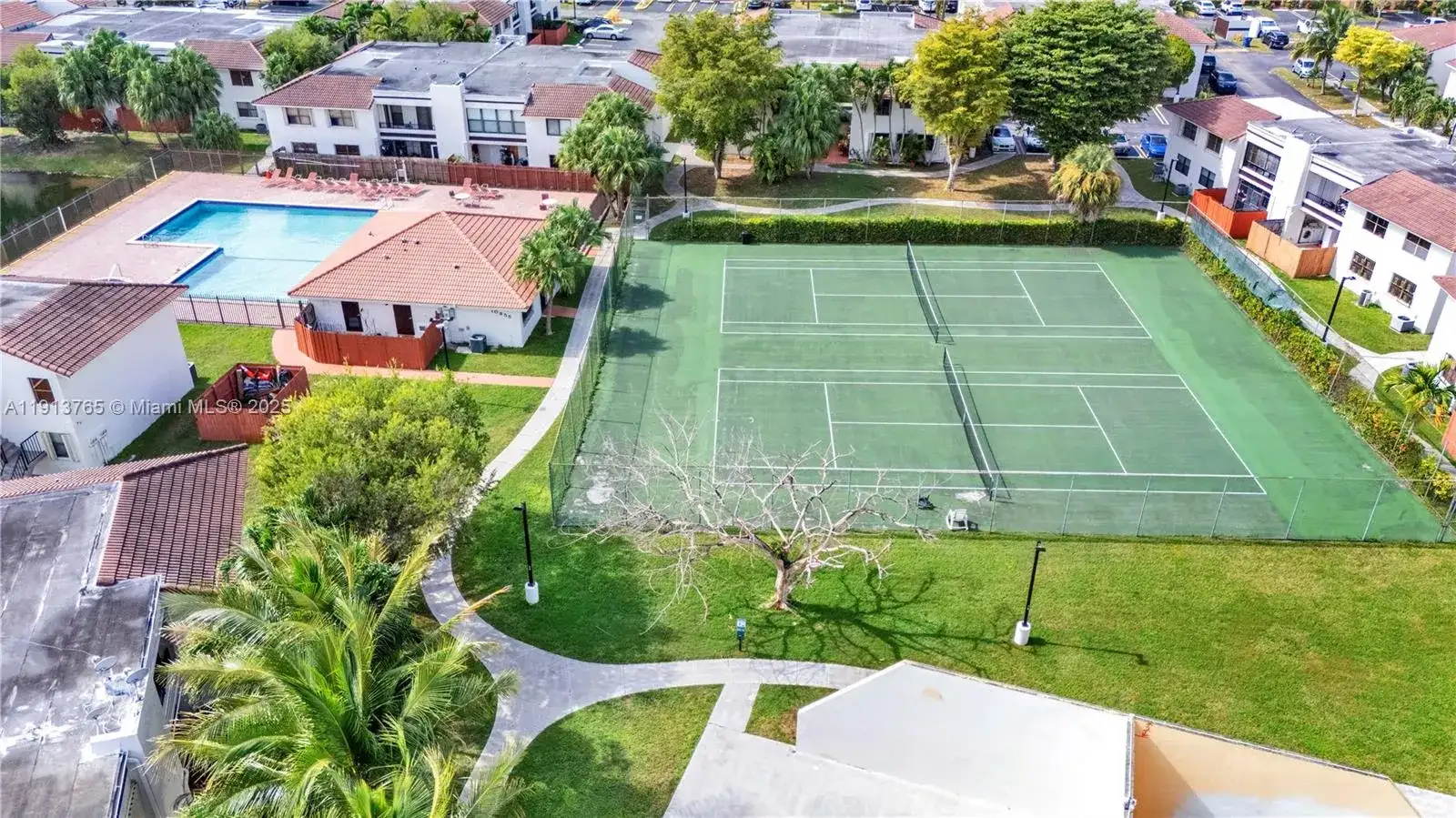 10857 NW 7th St # 17, Miami FL 33172 photo 5
