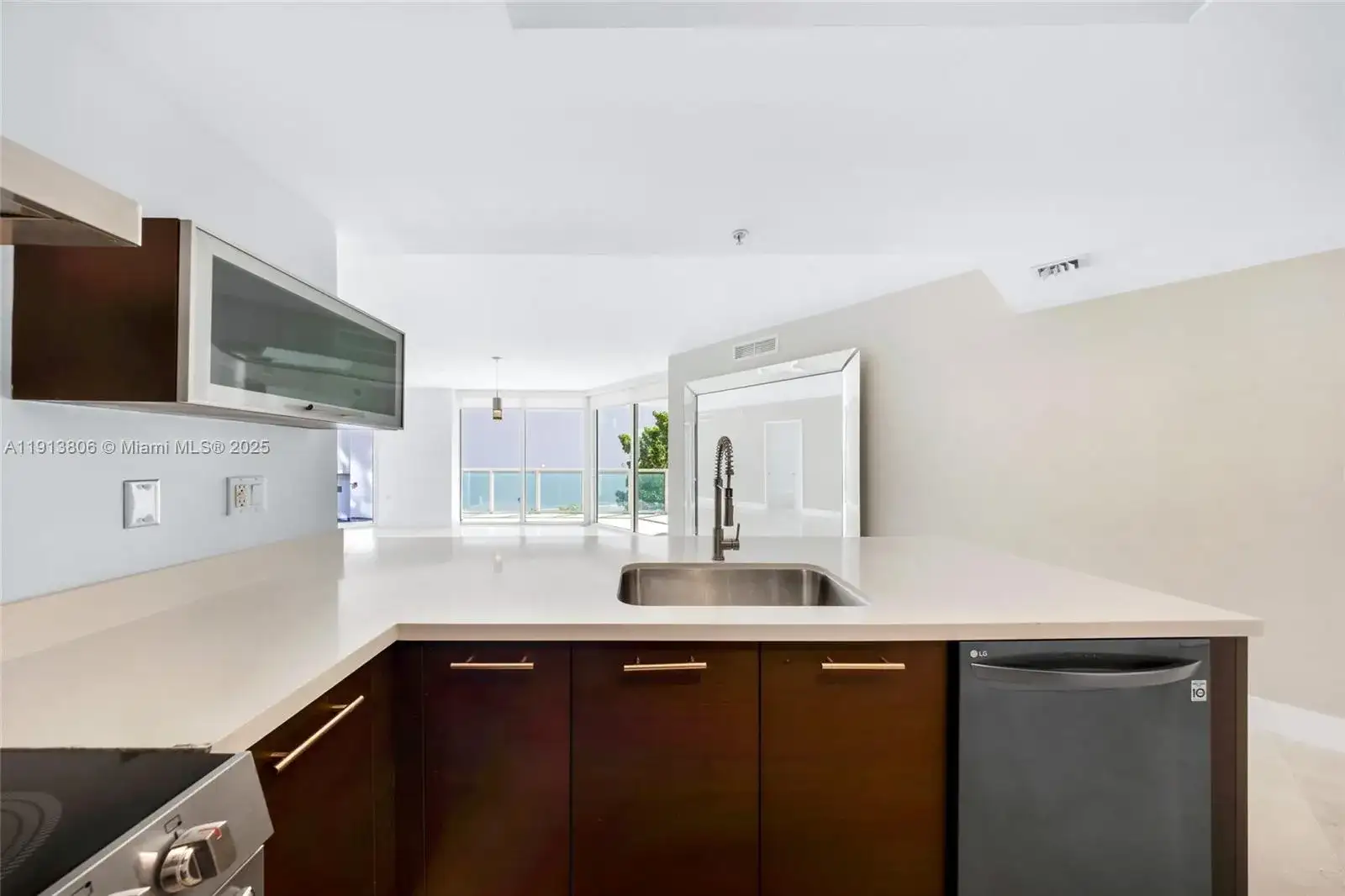 150 Sunny Isles Blvd # 601, Sunny Isles Beach FL 33160 photo 4