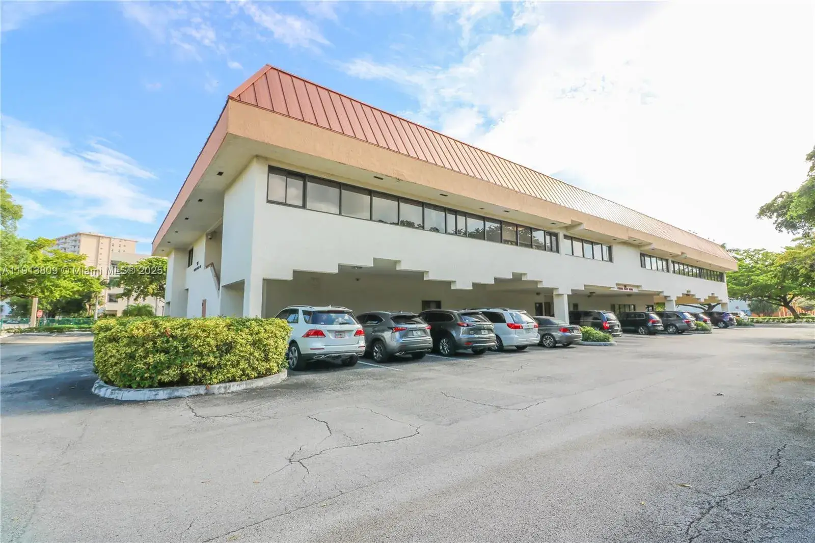 501 Golden Isles Dr # 203E, Hallandale Beach FL 33009