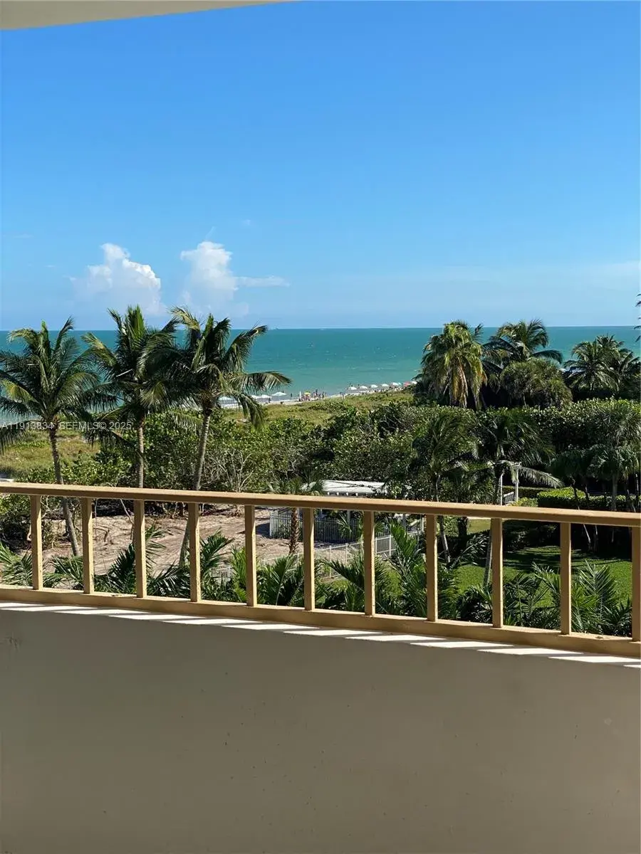 177 Ocean Lane Dr # 505, Key Biscayne FL 33149