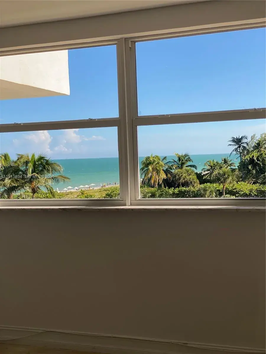 177 Ocean Lane Dr # 505, Key Biscayne FL 33149