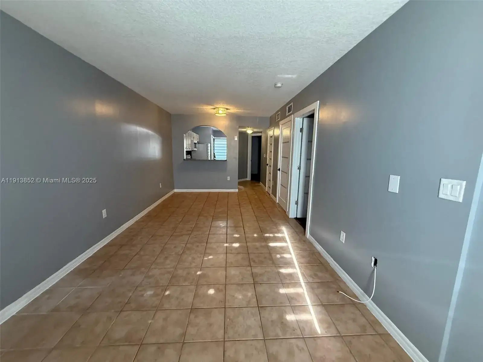 930 NE 34th Ave # 102, Homestead FL 33033 photo 2