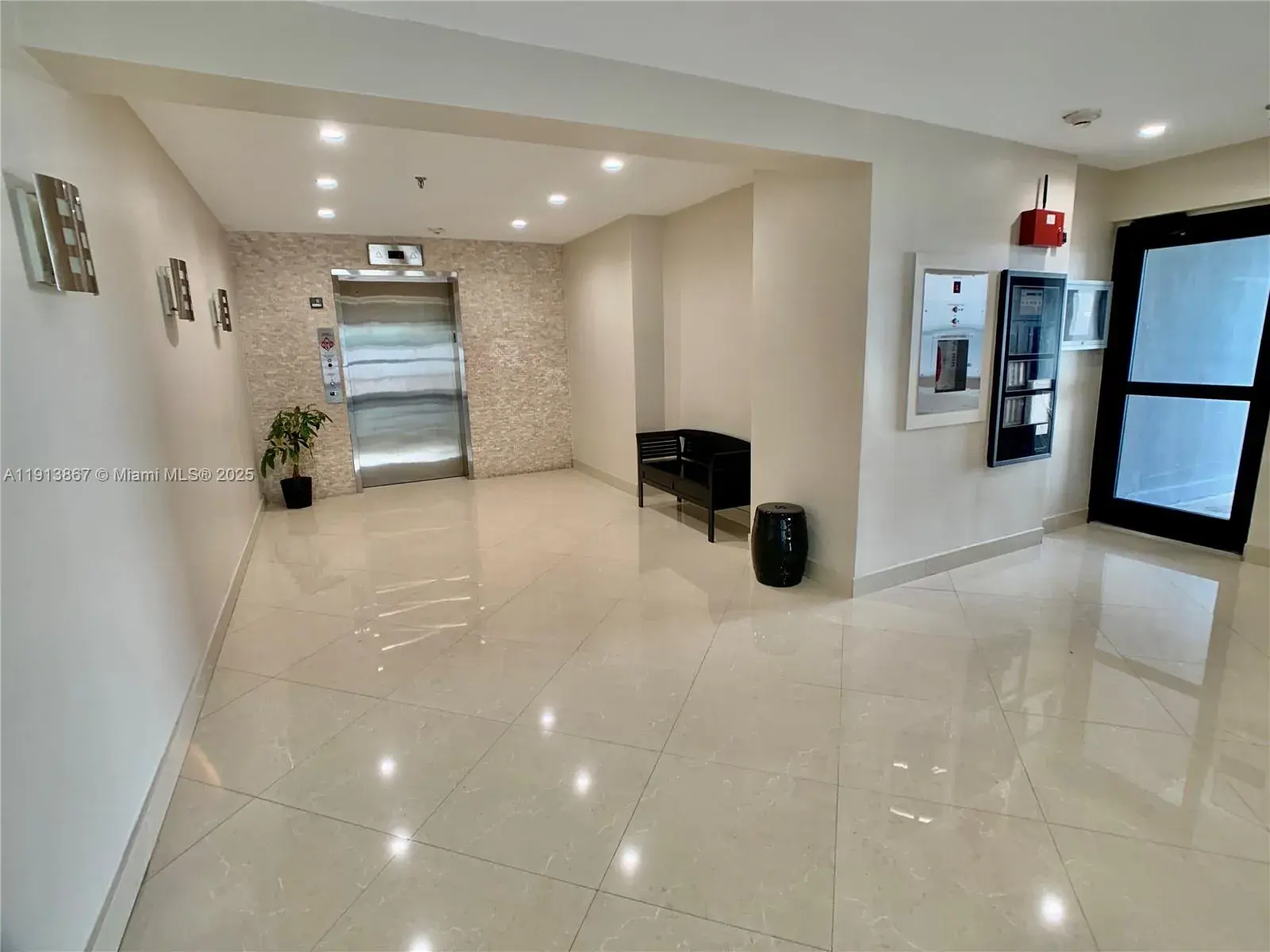 555 NE 30th St, Miami FL 33137