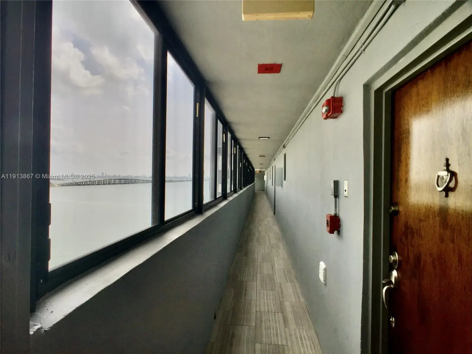 555 NE 30th St, Miami FL 33137